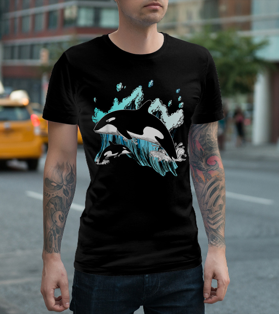 Killer Whale Ocean Lover Orca Splashing Waves Men's Gift Idea T-Shirt