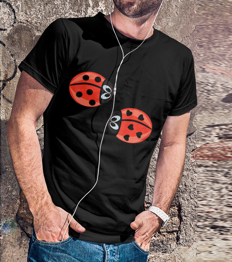 Cool Ladybug Cartoon Style Cute Bug Pattern With Hearts And Dots T-Shirt