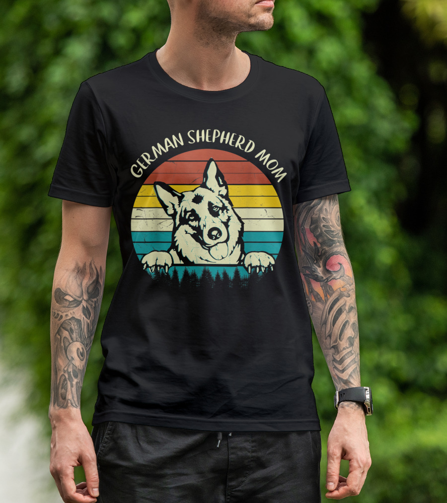 German Shepherd Mom Retro Sunset T-Shirt