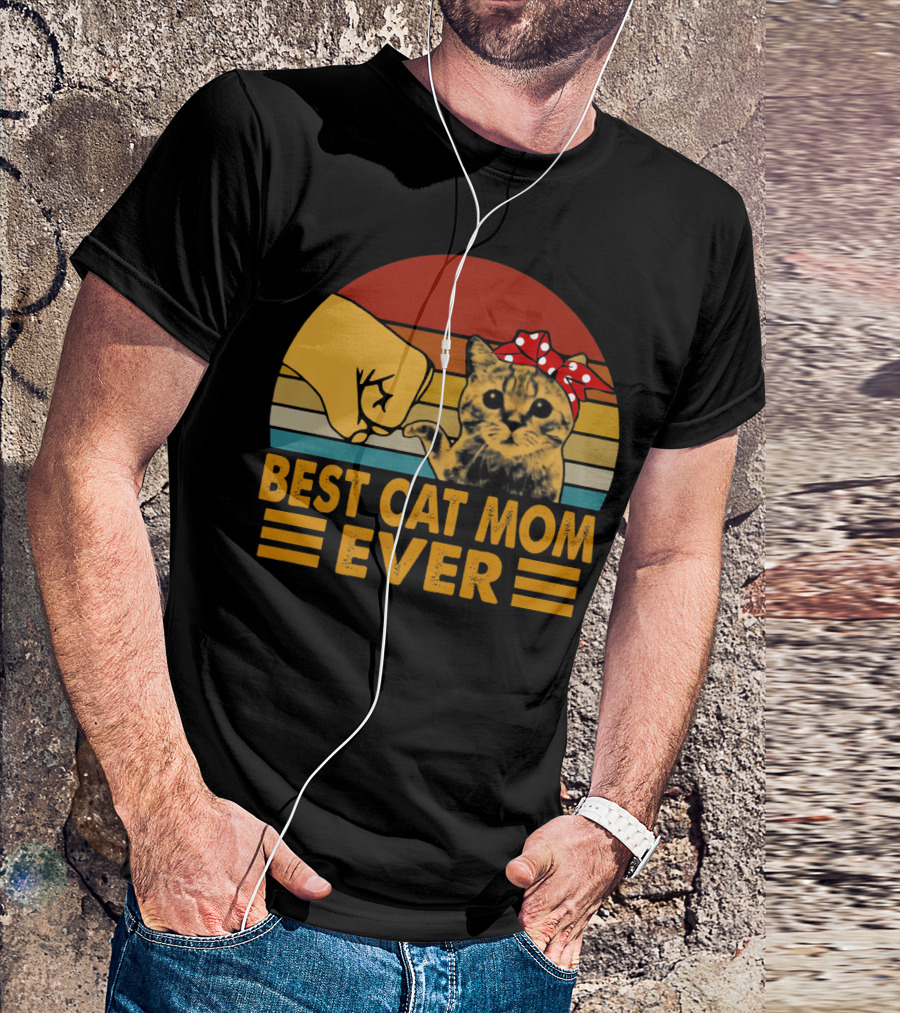 BEST CAT MOM EVER VINTAGE FIST BUMP WITH CAT BOW STRIPES T-Shirt