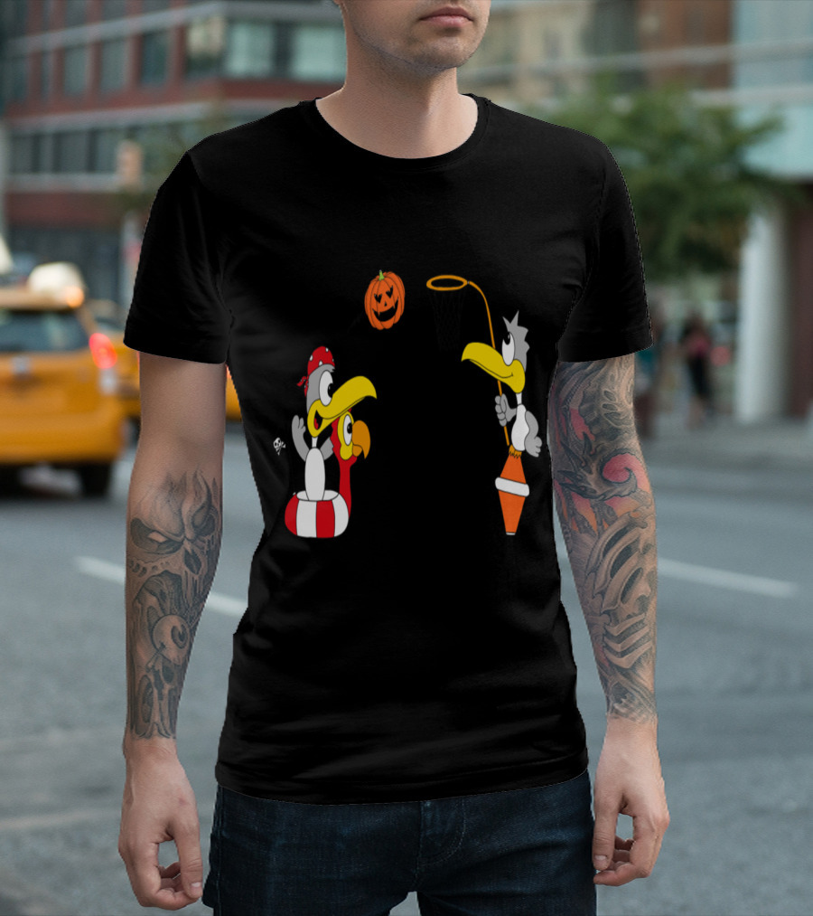 Seagulls Pirates Play Basketball with Pumpkin Halloween T-Shirt