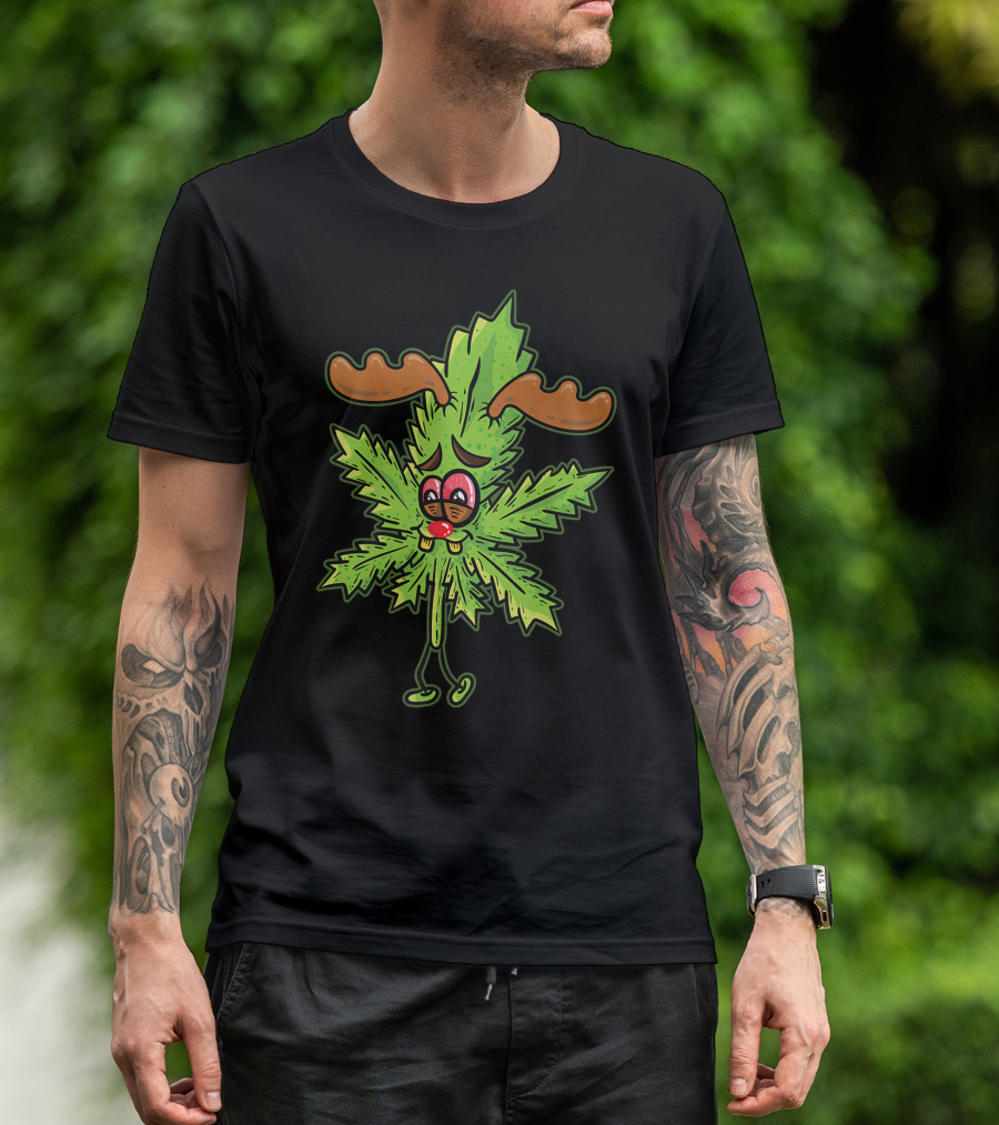 Cannabis Leaf Stoned Reindeer Weed Smoking Rudolph Marijuana Leaf Antlers T-Shirt