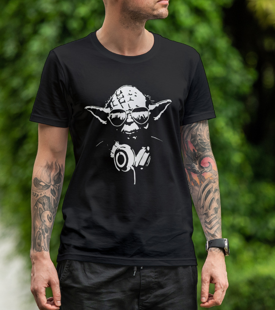 YODA STAR WARS JEDI MASTER DJ HEADPHONES SUNGLASSES T-Shirt