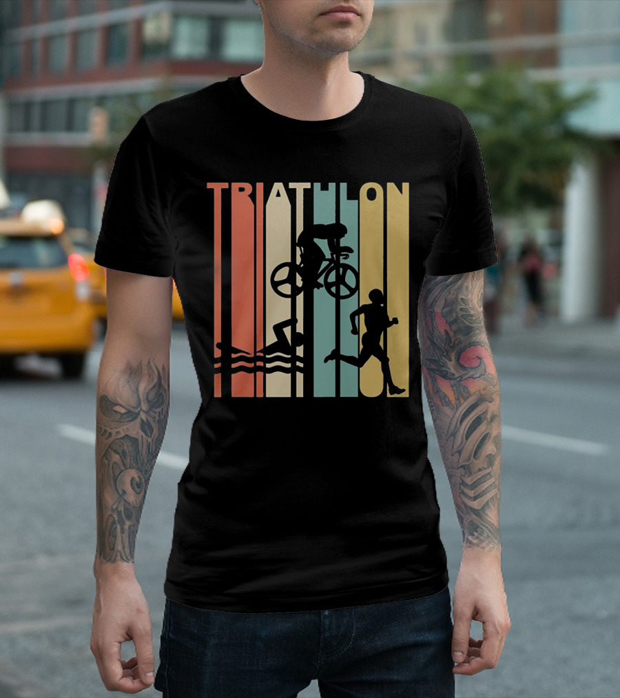 VINTAGE TRIATHLON SWIMMING CYCLING RUNNING SILHOUETTES RETRO STRIPES T-Shirt