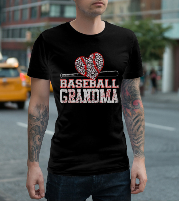 Baseball Grandma Leopard Heart Softball Player T-Shirt