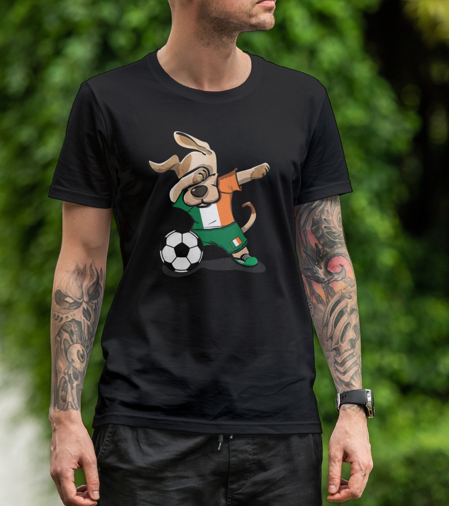 Funny Dabbing Dog With Ireland Soccer Jersey And Soccer Ball T-Shirt