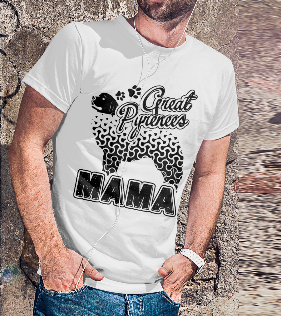 Great Pyrenees Dog Lover Mama Graphic With Paw Prints T-Shirt