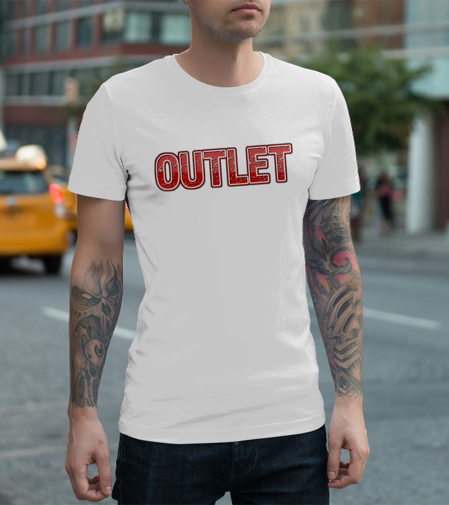 OUTLET Distressed Red T-Shirt