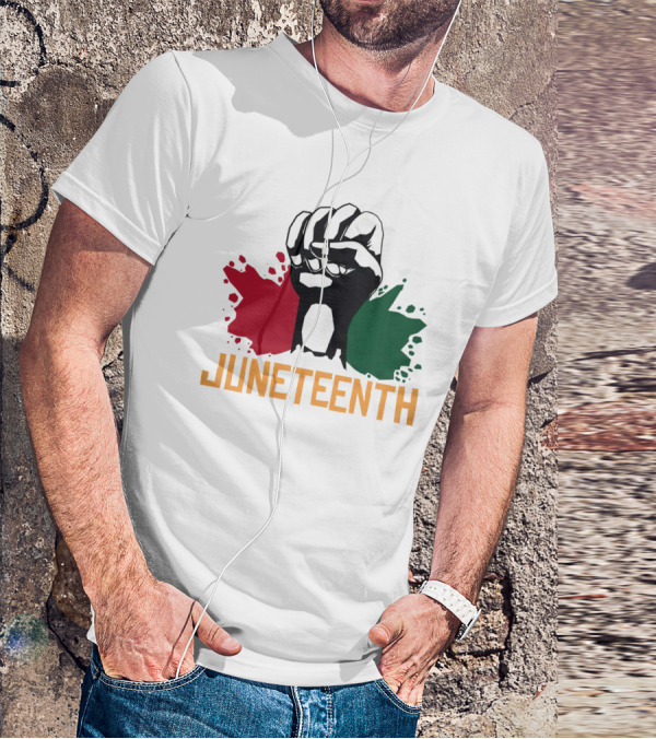 JUNETEENTH Raised Fist With Red Black Green Paint Splashes T-Shirt