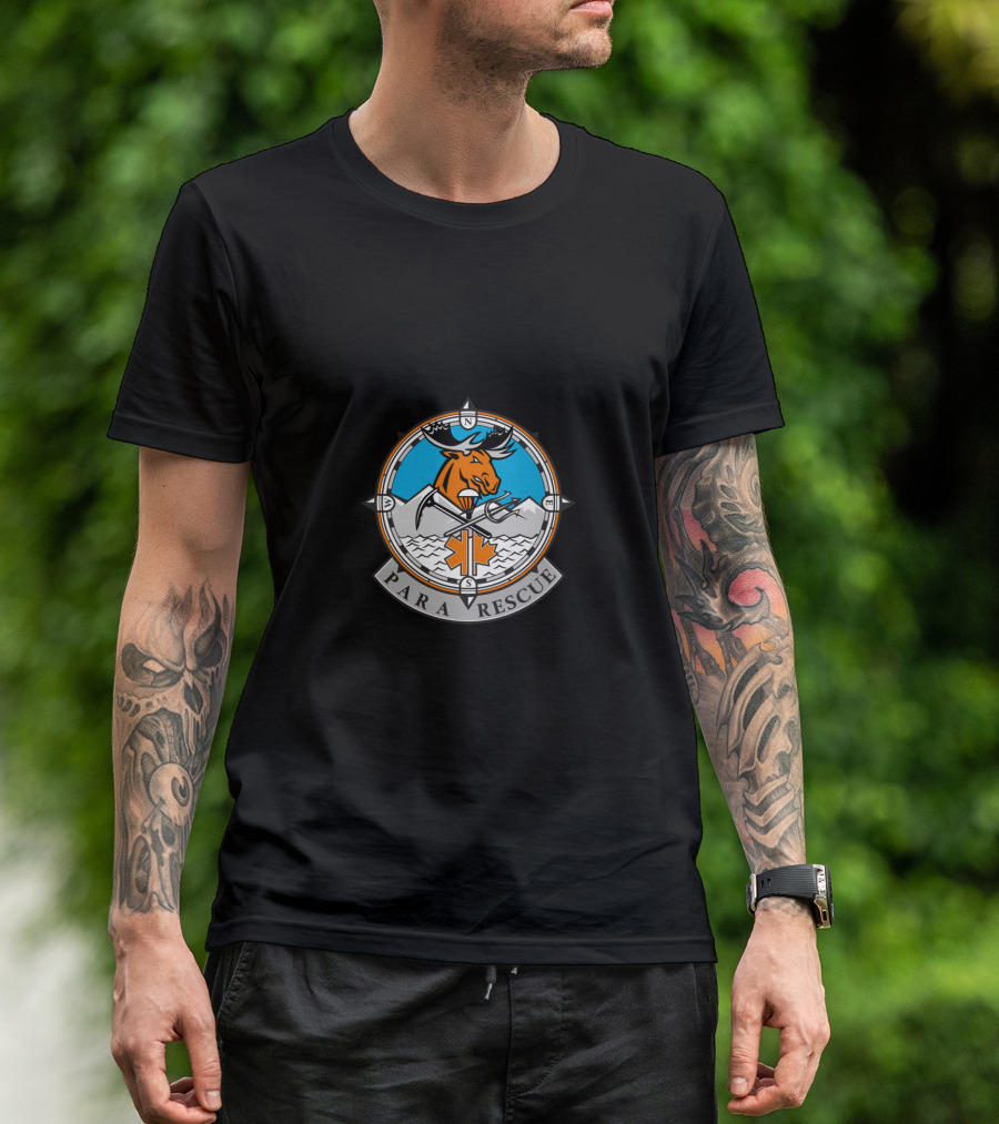 Para Rescue Moose Icon With Compass Rose And Mountains T-Shirt
