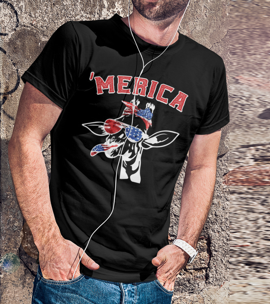 'Merica Giraffe Wearing American Flag Bandana And Sunglasses T-Shirt