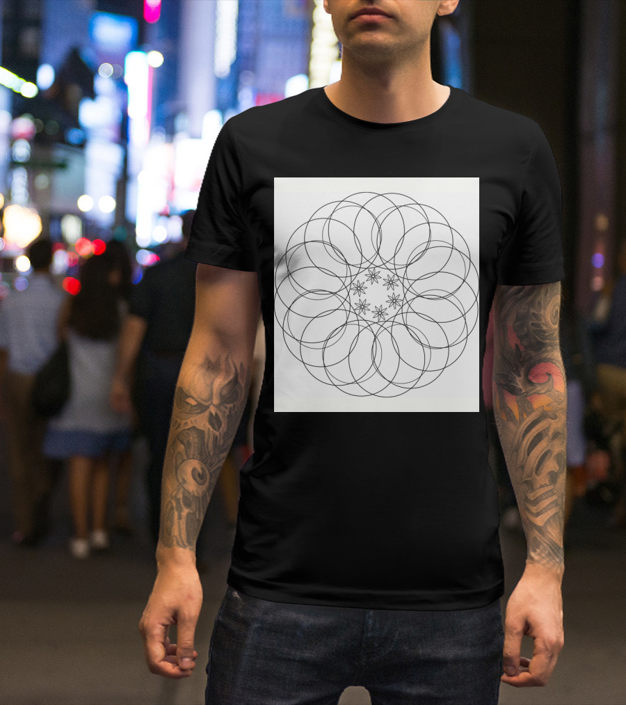 Tangled Circles Symmetrical Overlapping Pattern With Central Stars T-Shirt