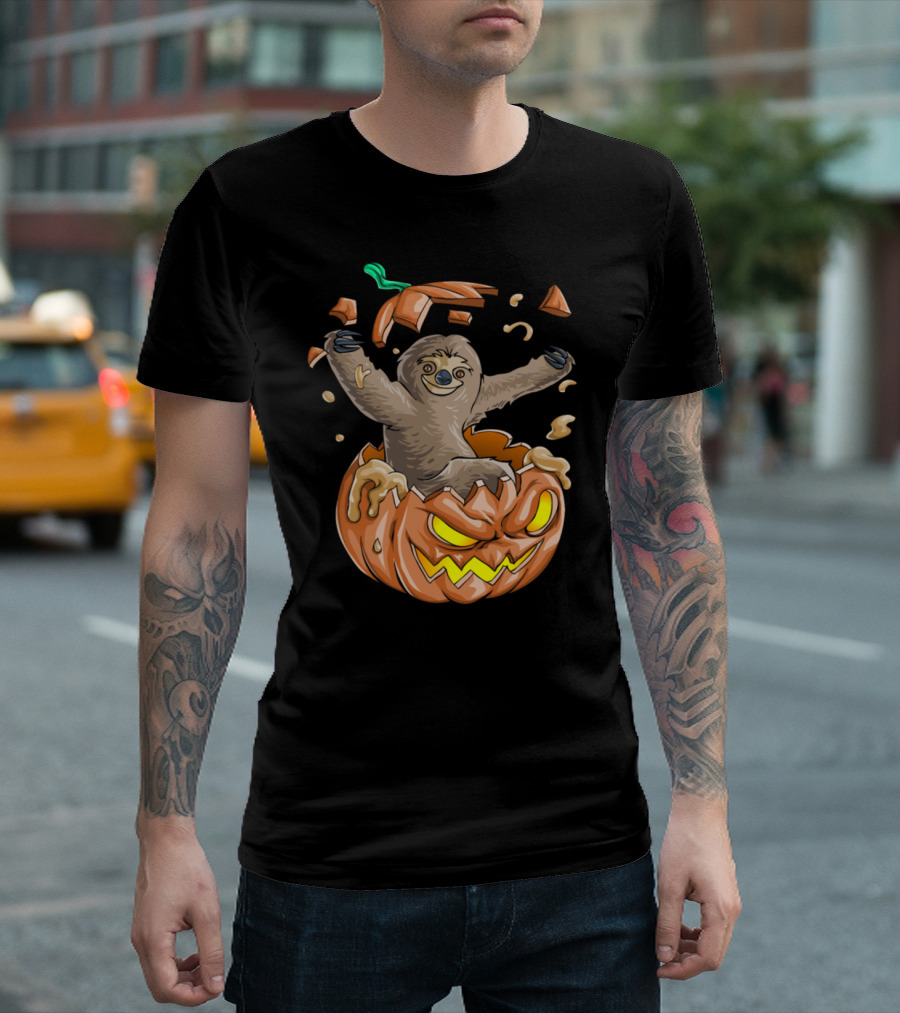 Sloth Emerging From Jack-O'-Lantern Pumpkin Halloween Fun T-Shirt