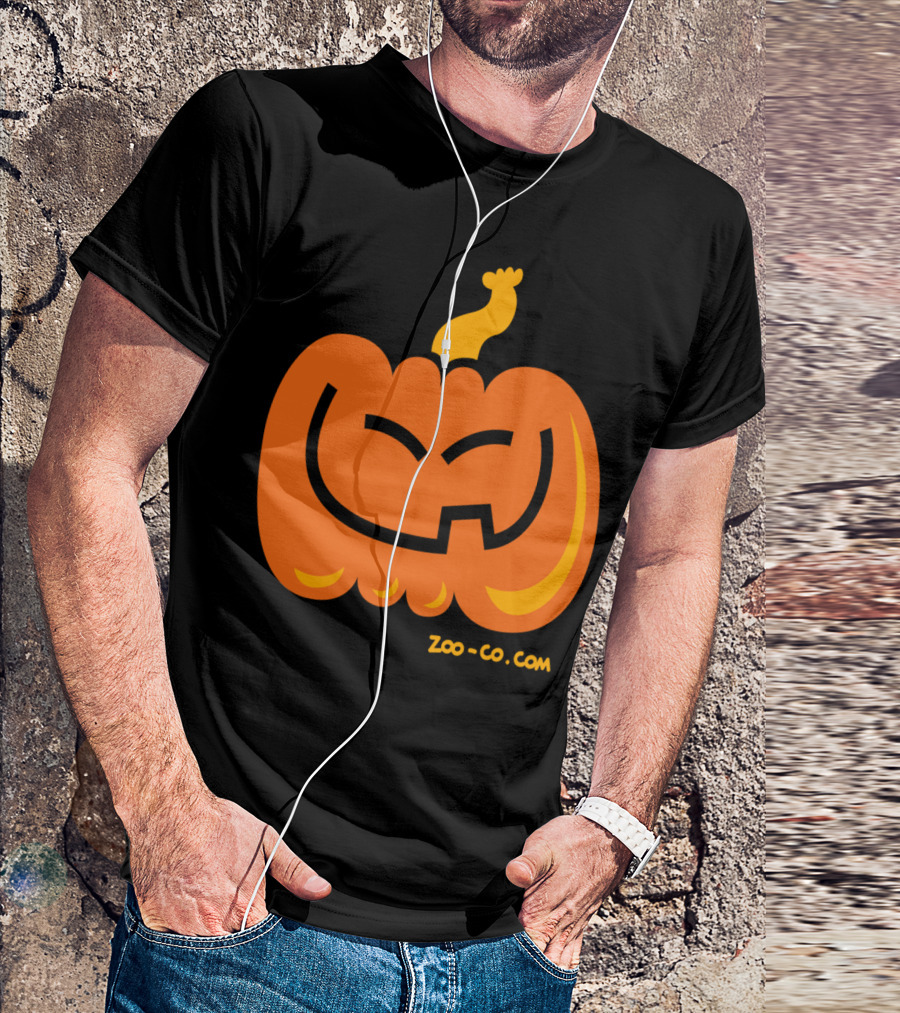 Zoo-Co Asian Pumpkin Smile With Curved Eyebrows And Mischievous Grin T-Shirt