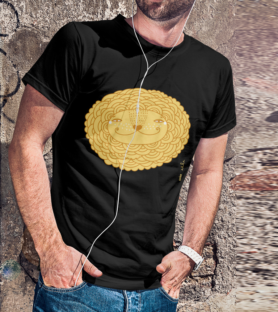 Happy Leo Sun Smiling Lion Face In Golden Curly Mane By Binha And Lola T-Shirt