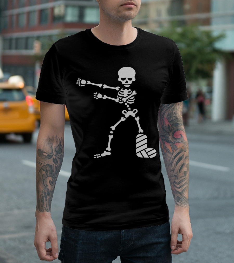 Broken Leg Plaster Floss Dance Flossing Skeleton T-Shirt