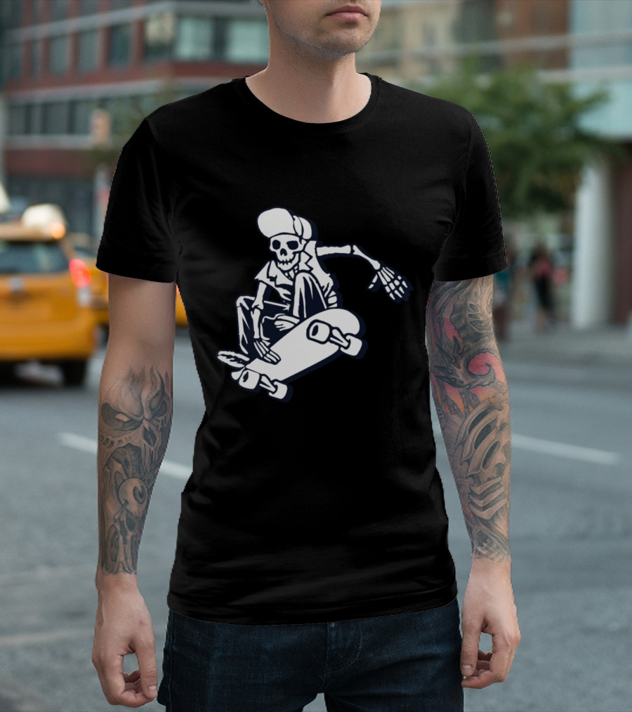 Skateboard Skeleton Cap Cool Tricks Trendy Skater T-Shirt