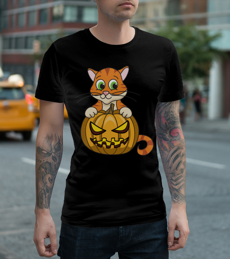 Cat Inside Grinning Pumpkin Halloween Monster Zombie Horror Pumpkin Face T-Shirt