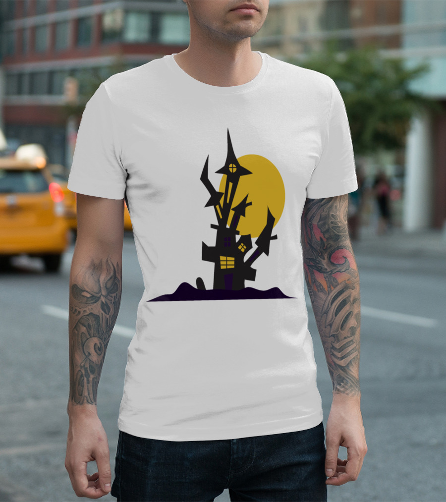 Halloween Haunted Castle Spooky Moonlight T-Shirt