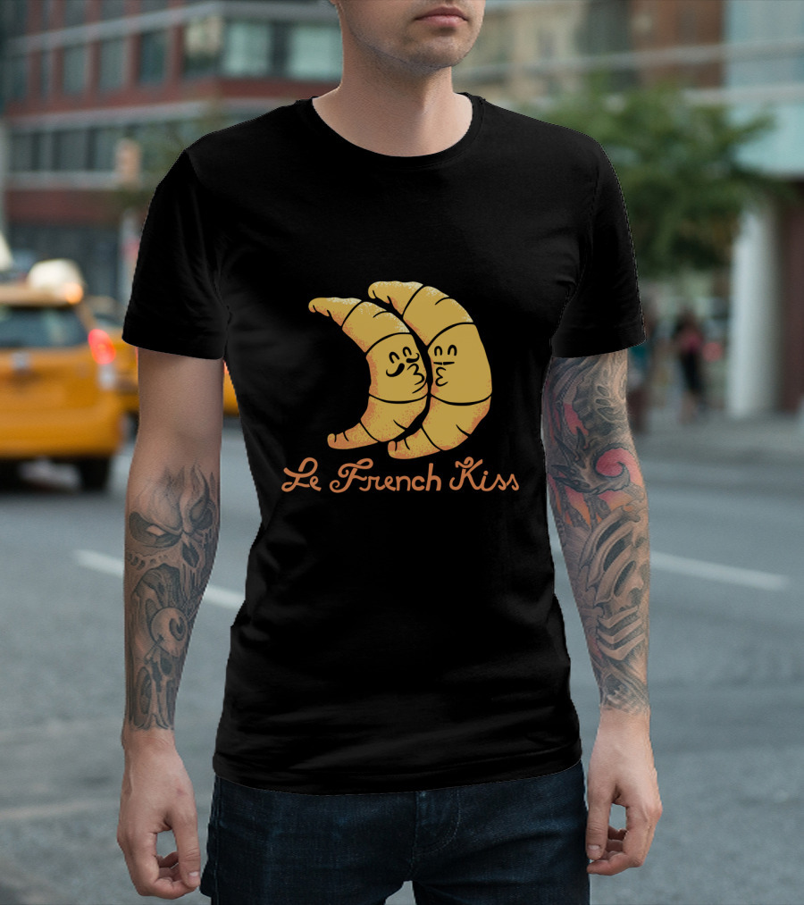 Le French Kiss Croissant Embrace Nostalgic Humor T-Shirt