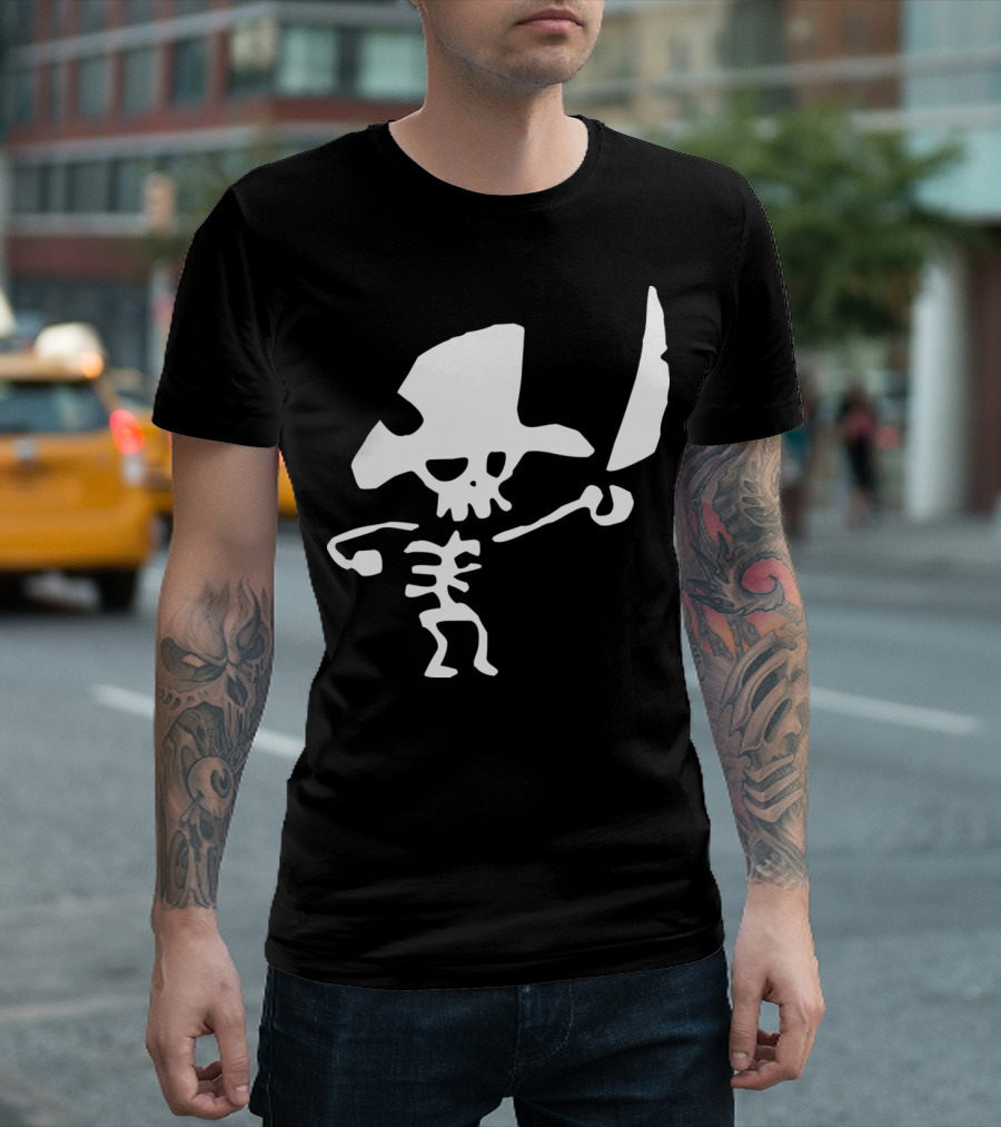 Skeleton Pirate Sword Fighter Captain T-Shirt