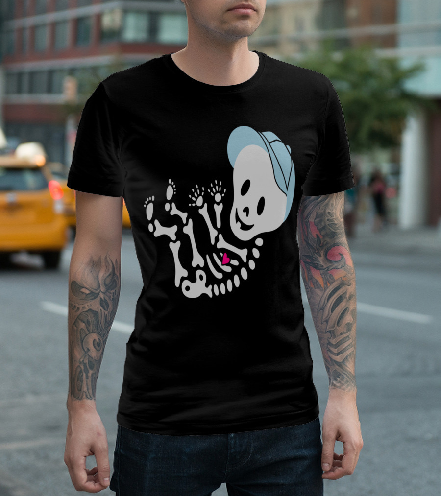 Gladditudes Maternity Boy Skeleton Xray Baby Skeleton with Heart and Cap T-Shirt