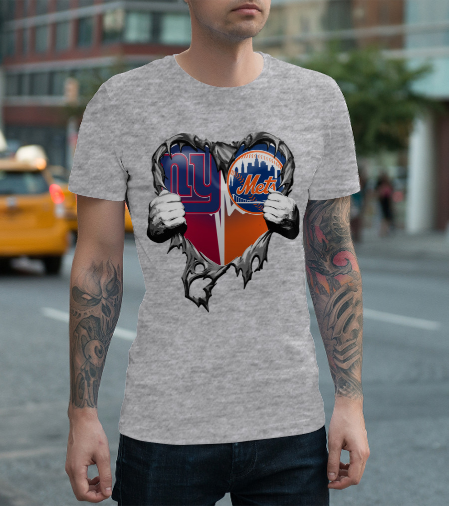 New York Giants Mets Heart Rip T-Shirt