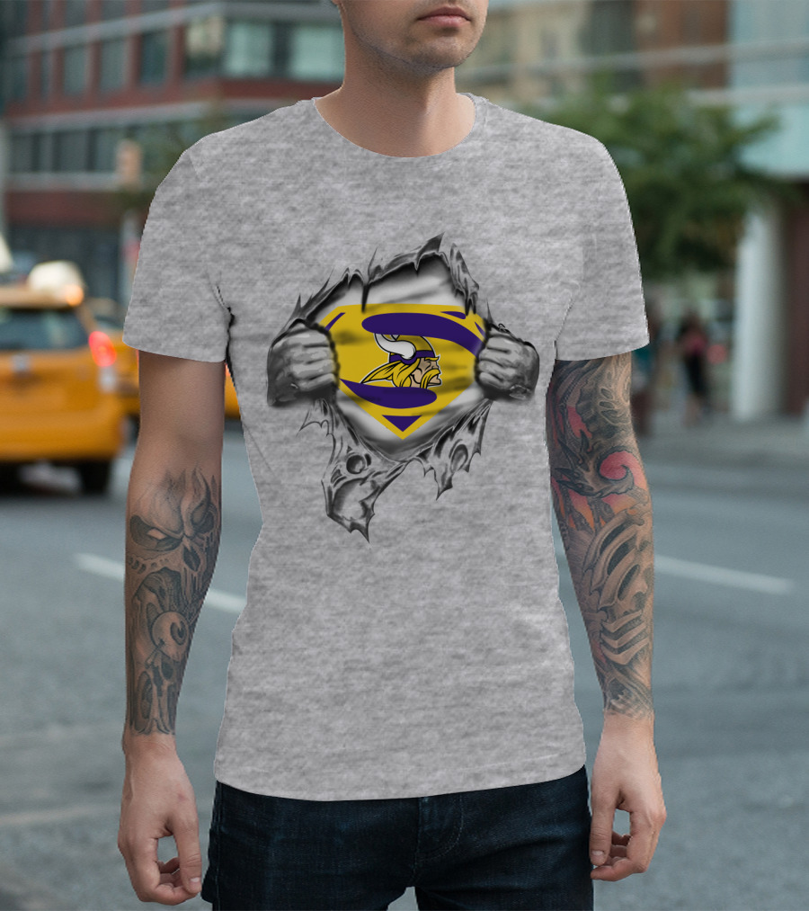 Superman Logo Viking Warrior Shield Torn Ripped Effect T-Shirt