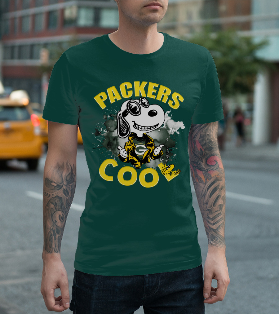Packers Cool Snoopy Green Bay Packers Football T-Shirt