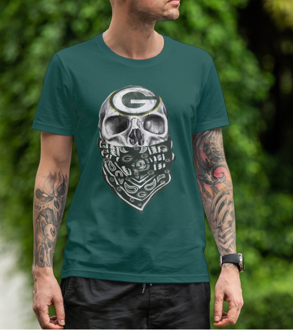 Green Bay Packers Skull With Bandana Featuring T-Shirt