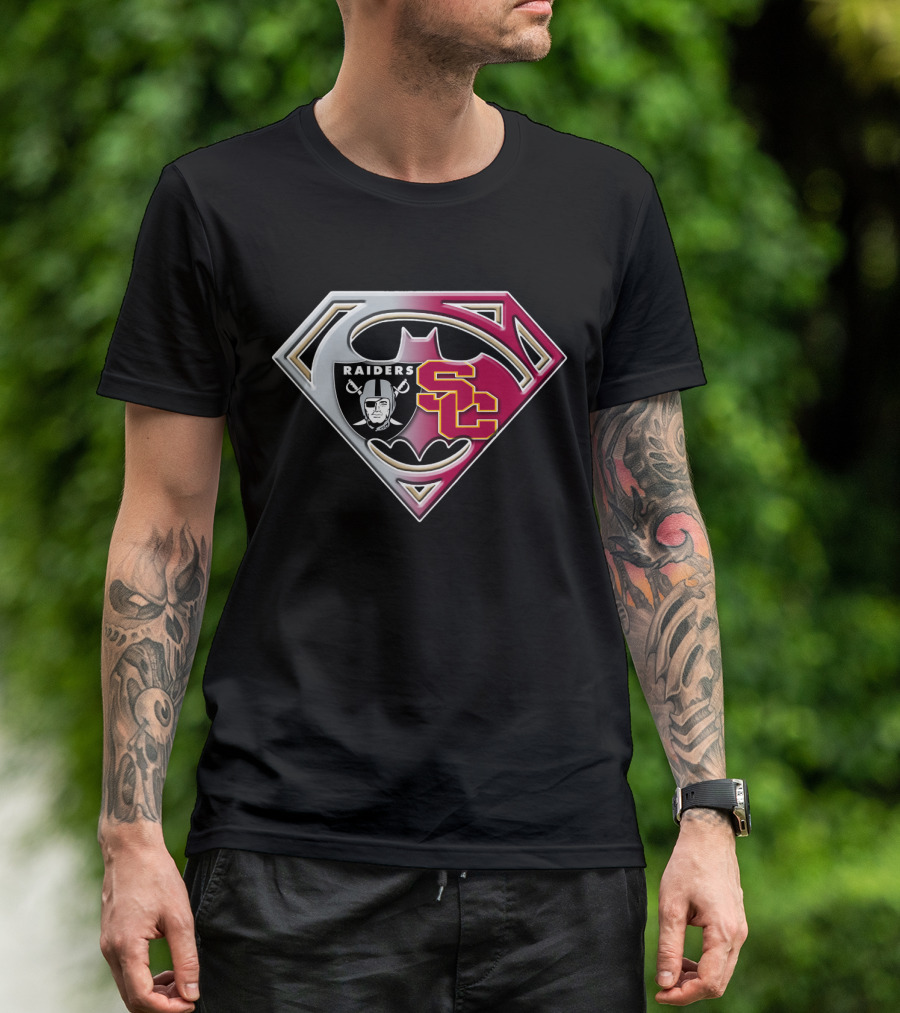 Raiders Sc Batman Superman Mashup Bat 099 T-Shirt