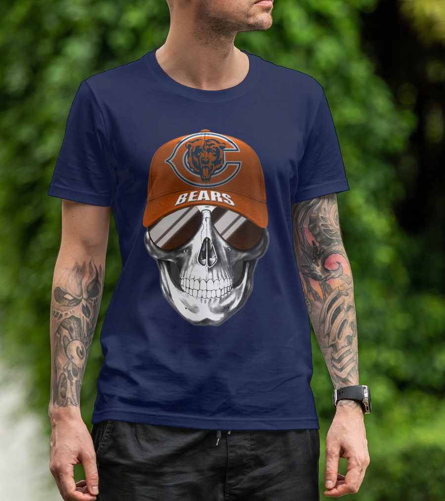 Chicago Bears Skull Cap With Logo And Sunglasses T-Shirt