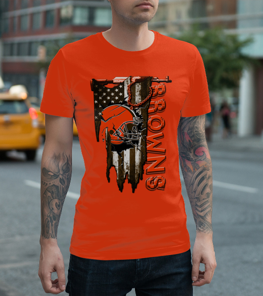 Cleveland Browns American Flag Football Helmet Browns T-Shirt