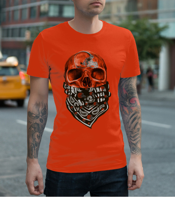 Cleveland Browns Skull With Helmet And Bandana T-Shirt