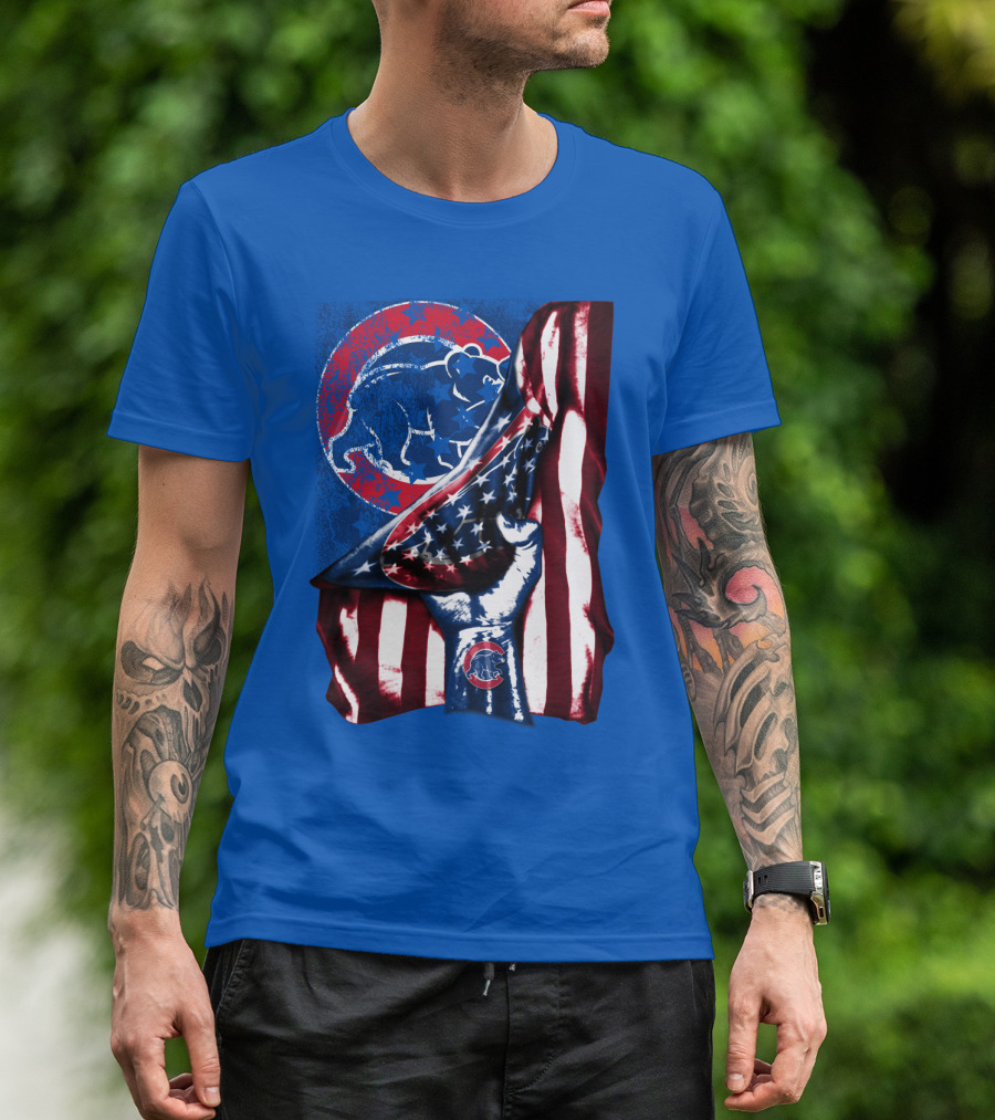 Chicago Cubs American Flag Bear Logo Fist T-Shirt