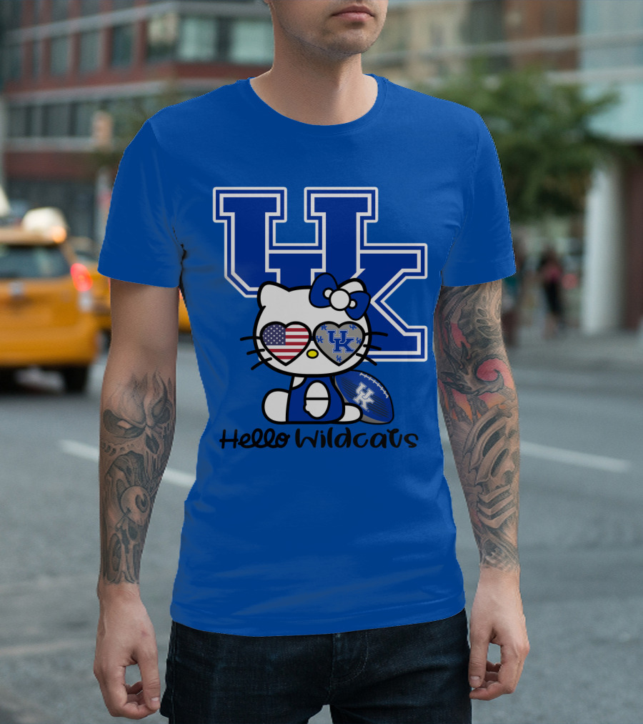 Hello Wildcats Uk Logo Hello Kitty With American Heart And Football T-Shirt