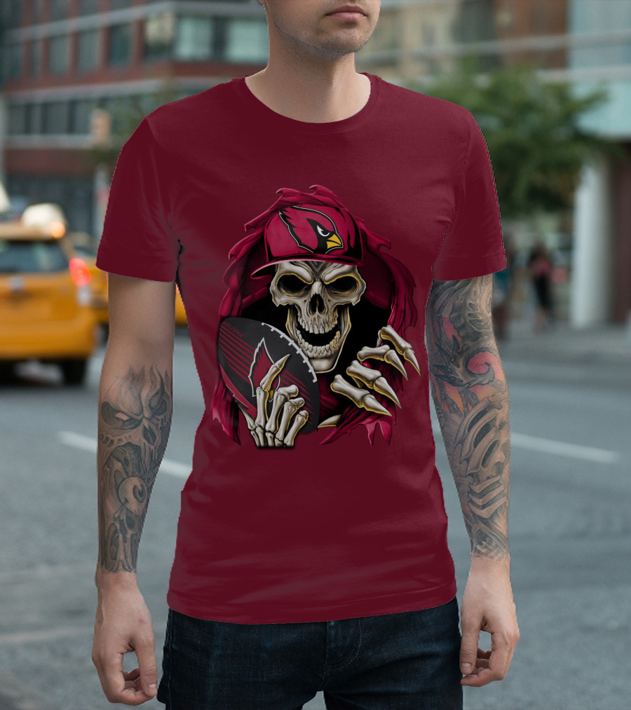Arizona Cardinals Skull Holding Football T-Shirt