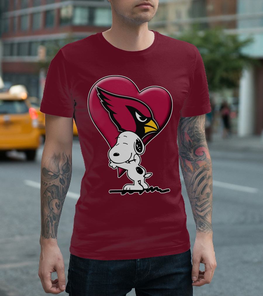 Snoopy Hugging Heart Arizona Cardinals T-Shirt