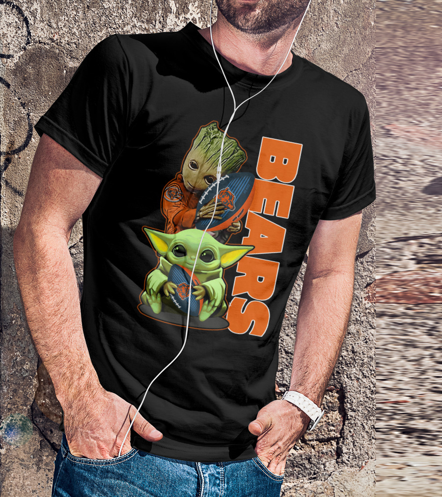 Groot And Baby Yoda Holding Chicago Bears Football T-Shirt