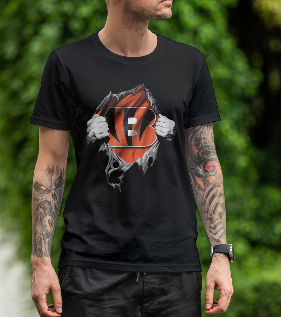 Torn Cincinnati Bengals Logo With Tiger Stripe Effect T-Shirt