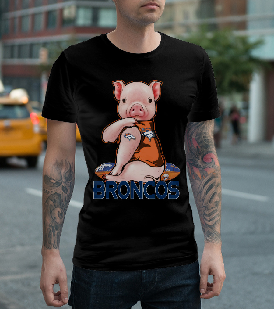 DENVER BRONCOS Pig Football T-Shirt