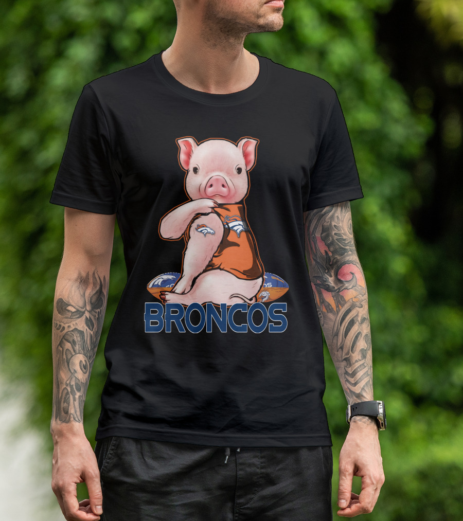 DENVER BRONCOS Pig Football T-Shirt