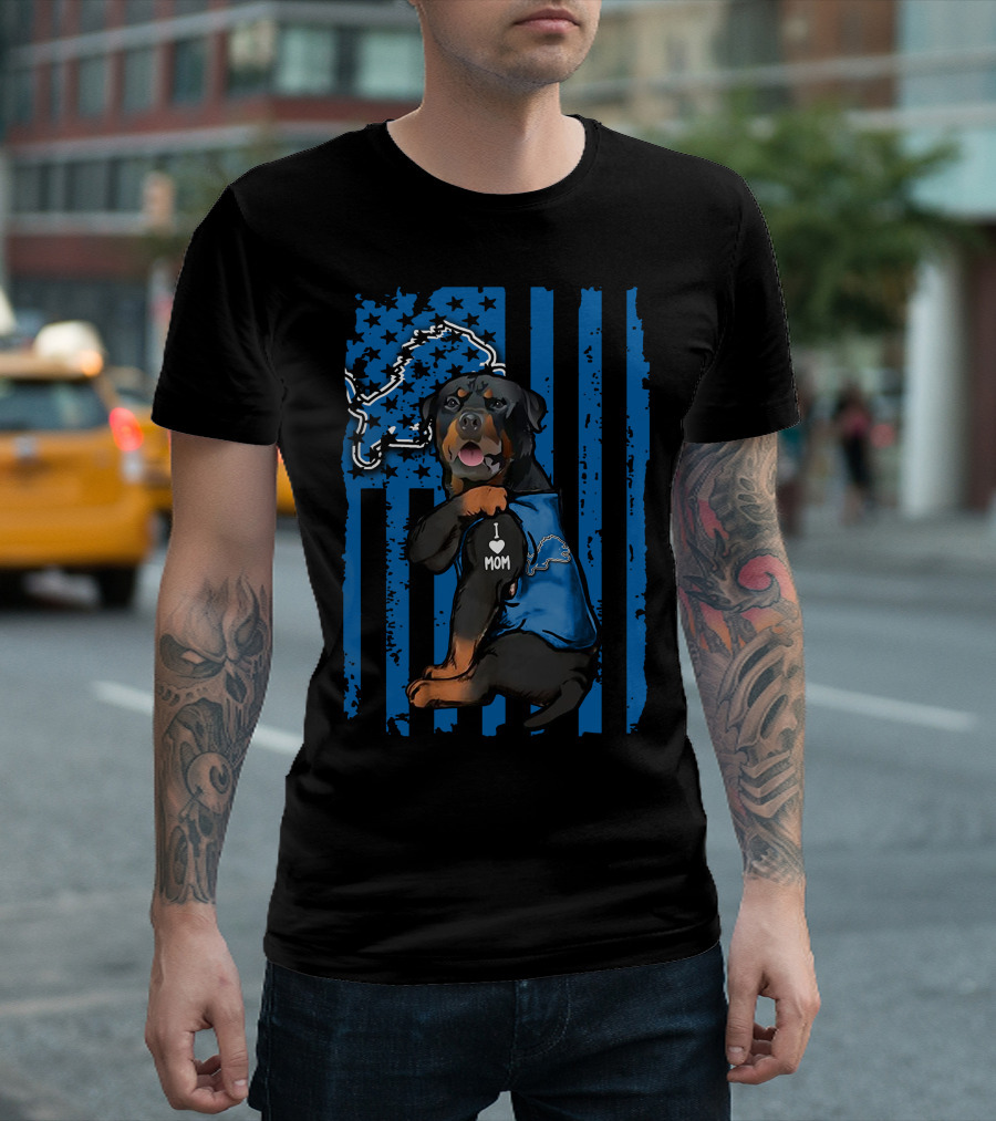 Rottweiler I Love Mom Detroit Lions Fan American Flag Background T-Shirt