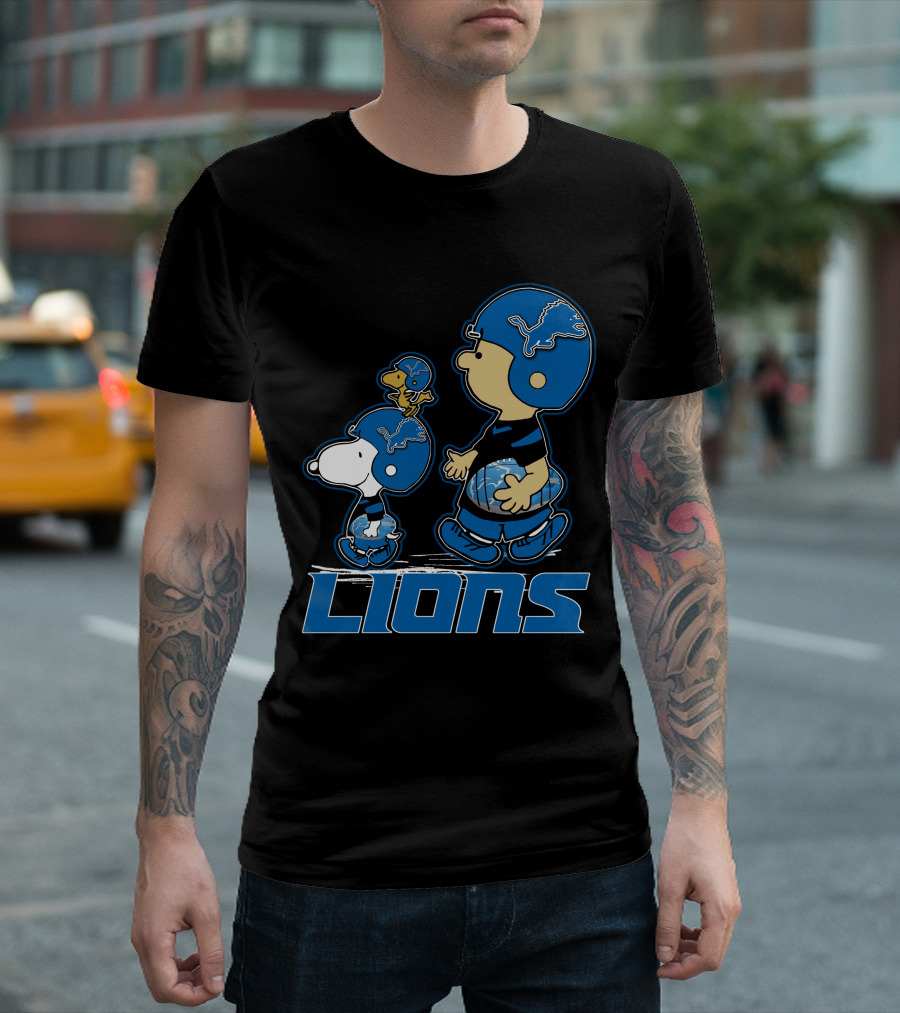 Snpfootball Detroit Lions Peanuts Characters With Lions Helmets T-Shirt
