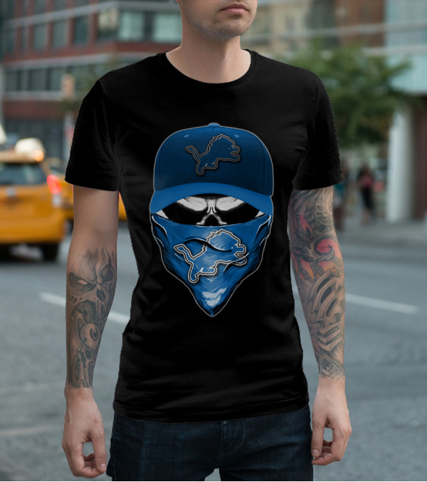 Skull Detroit Lions Hat And Mask T-Shirt