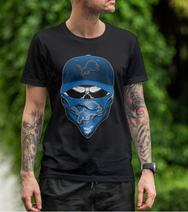 Skull Detroit Lions Hat And Mask T-Shirt