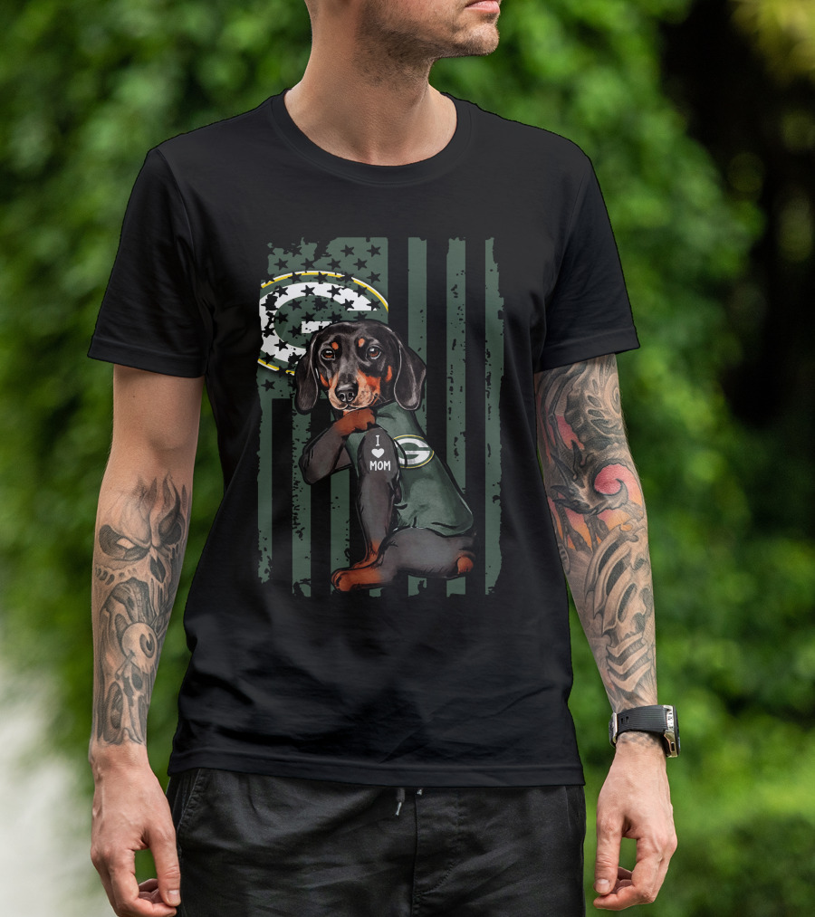 Dachshund I Love Mom Green Bay Packers Fan T-Shirt