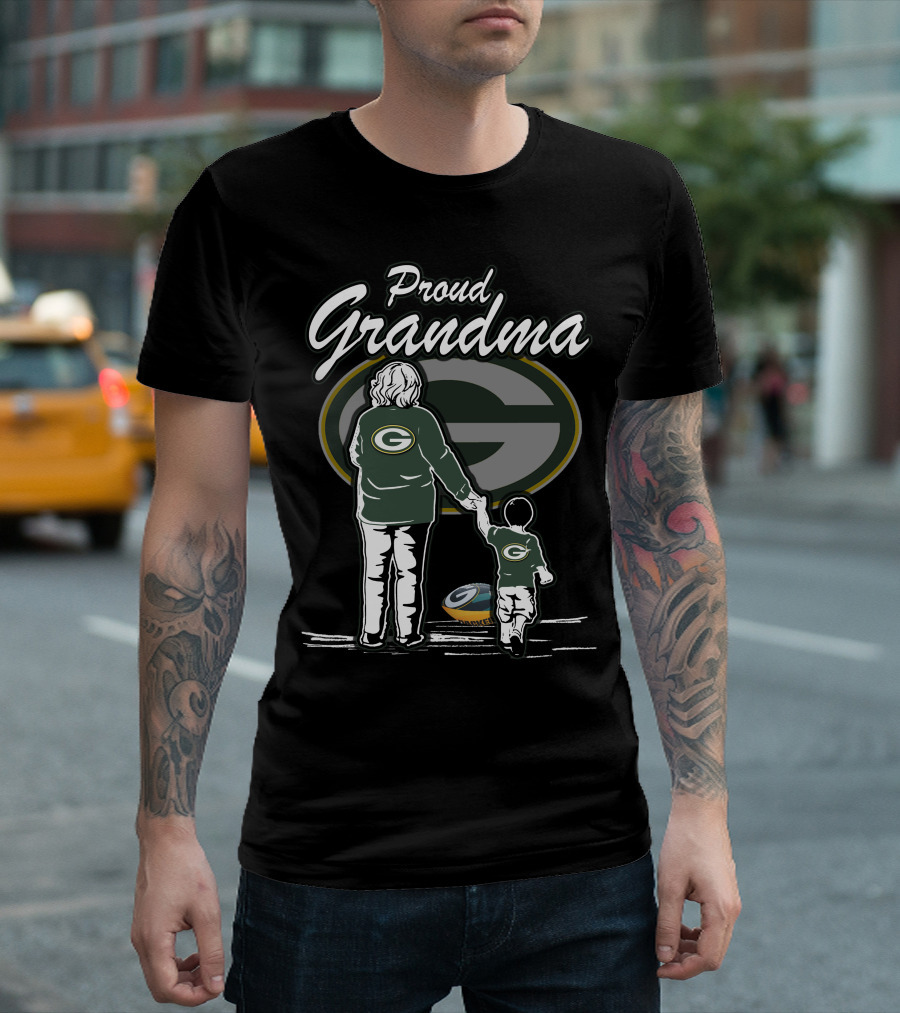 Proud Grandma Green Bay Packers Football Family Love T-Shirt