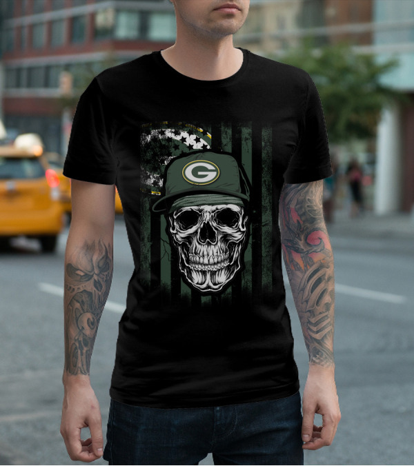 Skull Green Bay Packers Hat With American Flag Background T-Shirt