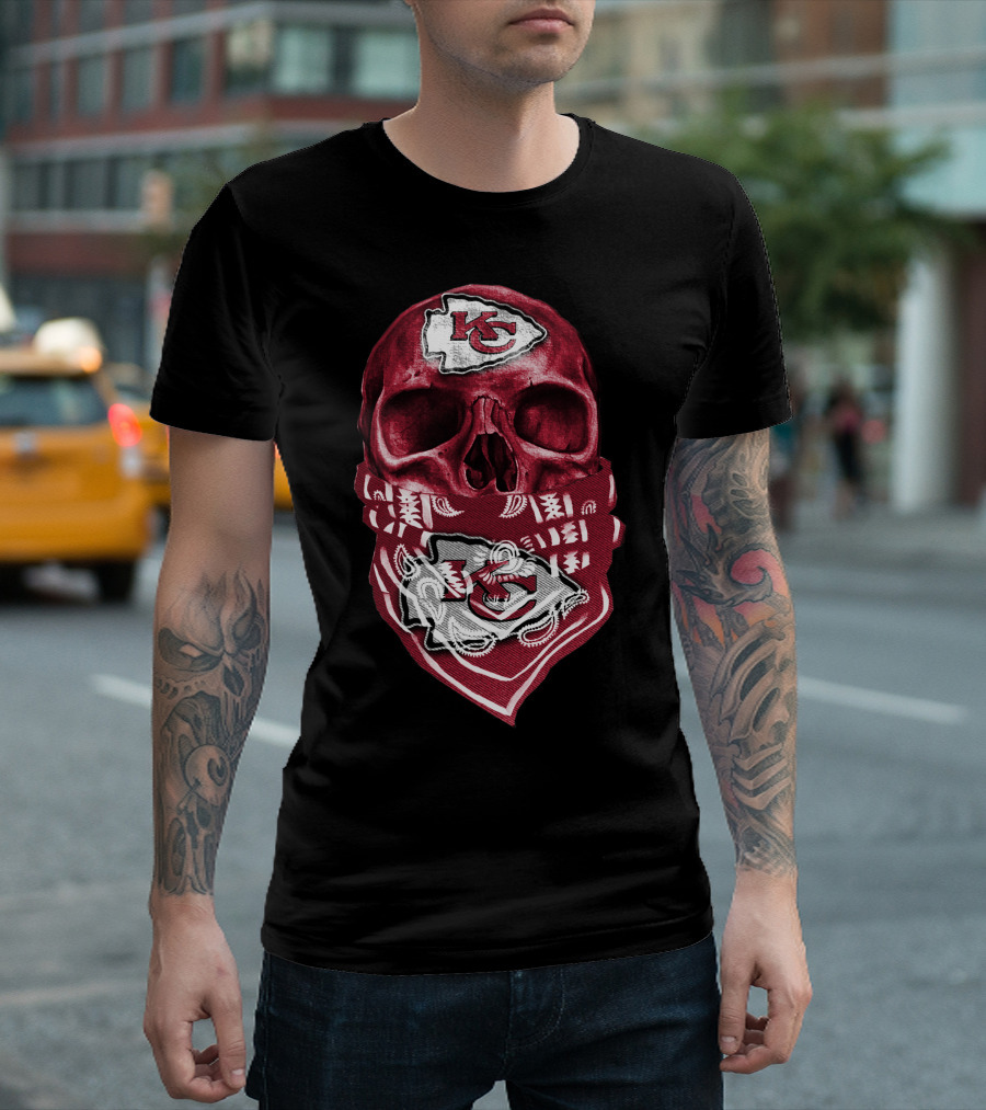 Kansas City Chiefs Skull Bandana T-Shirt